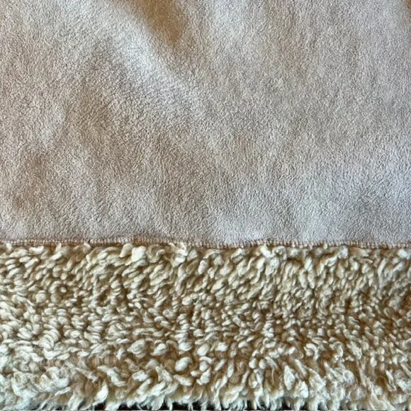 Genuine Sherling Wool Vest with Buckle Collar | Size Medium - Picture 8 of 10